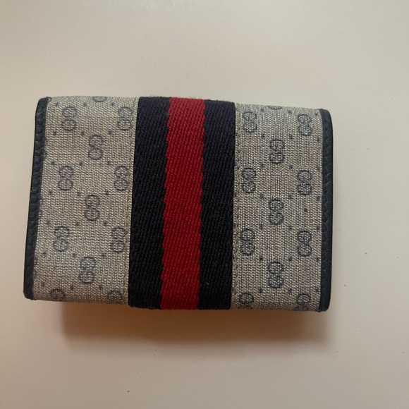 Gucci Key Case - Picture 5 of 9
